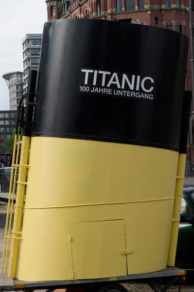 Rohre auf einem großen Titanic-Schiff — Stockfoto