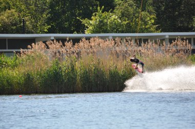 Wakeboarding, su kayağı