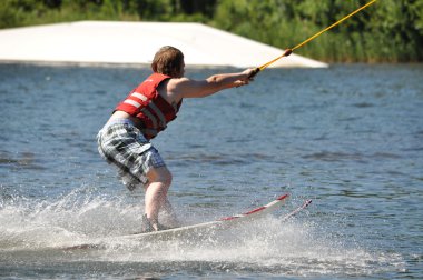 Wakeboarding, su kayağı
