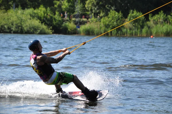 Wakeboarden, waterski — Stockfoto