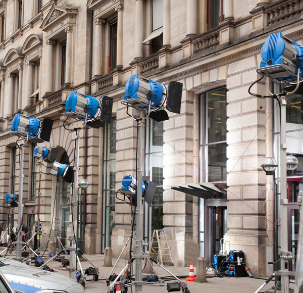 Система освещения кинопроизводства
