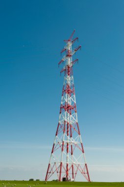 Yüksek voltaj pilonu