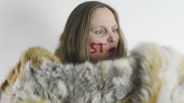 Anti fur djurplågeri päls motståndare — Stockvideo