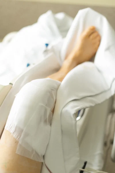 Хирургия колена в больнице — стоковое фото