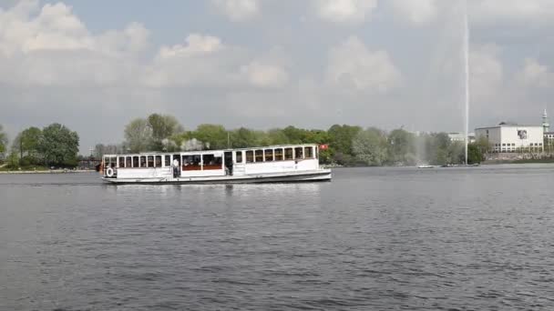 Barcos en el Alster en Hamburgo — Vídeos de Stock
