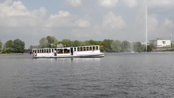 Barcos no Alster em Hamburgo — Vídeo de Stock