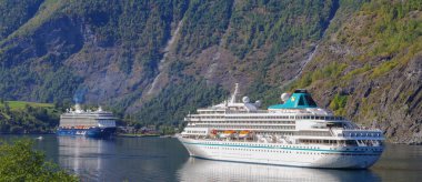 Gemim 3 ve Amera gemimle Norveç fiyortlarında dolaşacağım.