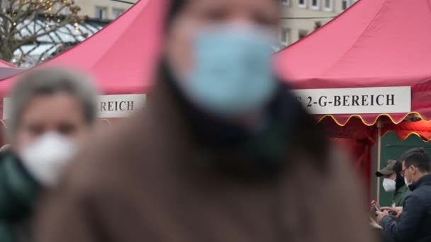 Vstup Vánoční Trh Hamburku Přístup Pouze Pro Očkované Nebo Získané — Stock video