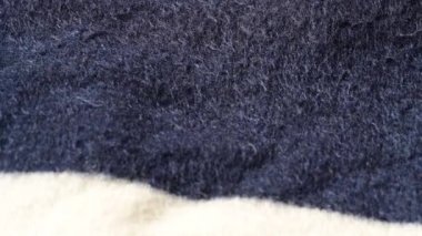 Alpaka, yün, saç teli ve angora karışımından örgü deseni.