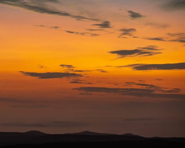 Hluhluwe Imfolozi Park Doğa Koruma Alanı 'nda gün batımı