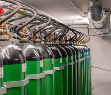 CO2 extinguishing system for a data center