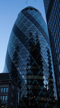 Gherkin Binası Londra Salatalığı
