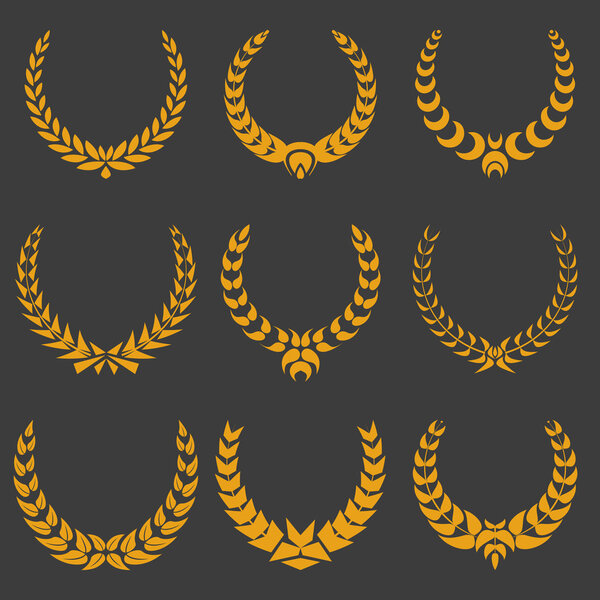 Set of monochrome vector wreaths