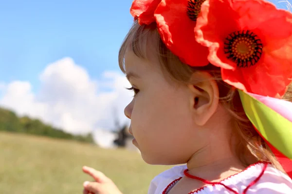 Close Portrait Face Little Ukrainian Caucasian Girl Wreath Shirt Embroidery — Stock Photo, Image