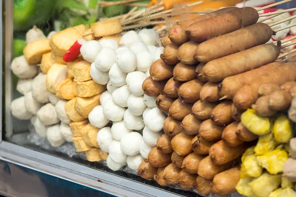 Hundar och köttbullar — Stockfoto