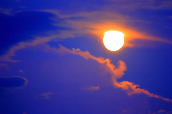 Moon in the clouds. — Stock Photo, Image