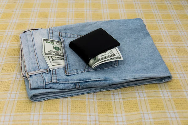 Dollar i fickan. — Stockfoto