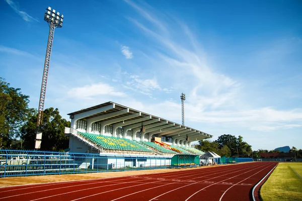 Running track  in the morning. — Stock Photo, Image