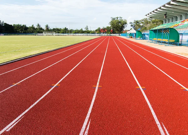 Running track  in the morning. — Stock Photo, Image