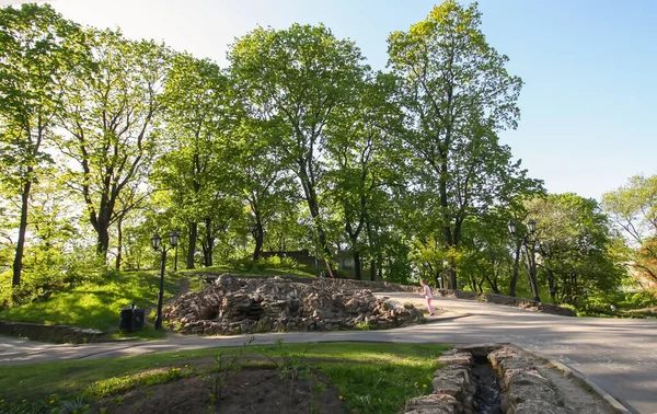 Vista Panorâmica Parque Público Bastejkalns Riga Letónia — Fotografia de Stock