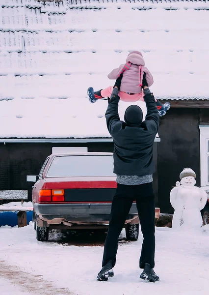 Father His Little Cute Daughter Having Fun Outdoor Winter Day —  Fotos de Stock
