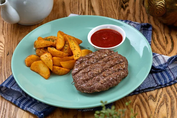 Izgara dana biftek fırında patates