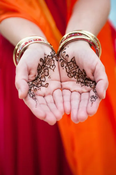 Henna Decorated Palms in a Gesture of Charity — Stock Photo, Image