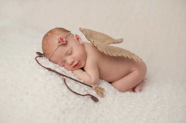 Newborn Baby Girl with Cupid Wings and Archery Set — Stock Photo, Image