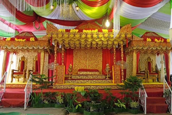 Jambi geleneksel düğün sahnesi