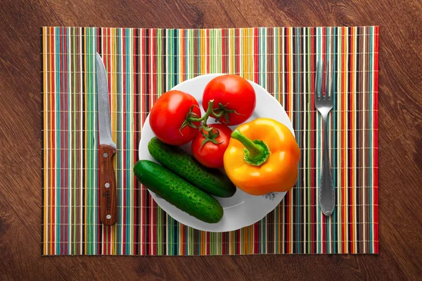Овощи на столе — стоковое фото