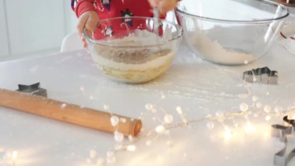 Fundo Cozimento Natal Massa Cortadores Biscoitos Decorações Natal Bolinhos Natal — Vídeo de Stock