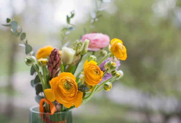 Beautiful Bouquet Orange Pink Ranunculus Flowers Eucalyptus Hyacinth Green Vase — Stock Photo, Image