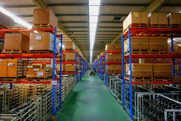 Ford in Chongqing Changan Minsheng Logistics Storage warehouse — Stock Photo, Image