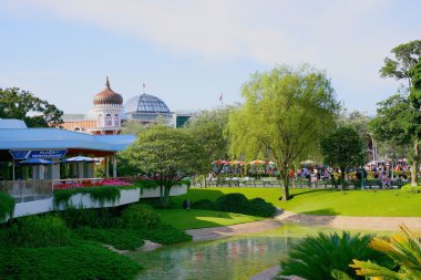 Tokyo disneyland Hanedanı döneminde victorian tarzı street dünya pazarı