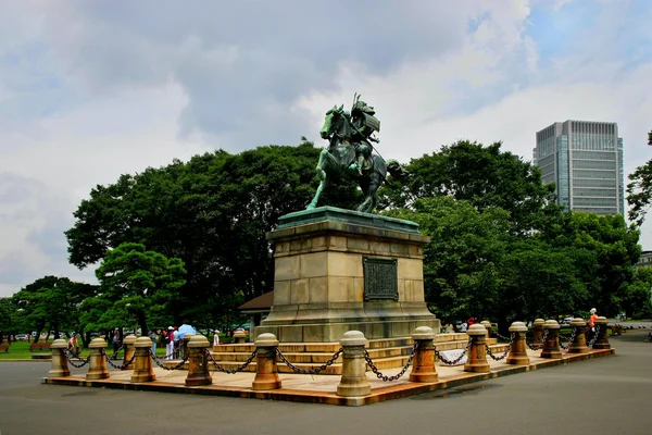 Tóquio Palácio Imperial Jardim Exterior Nijubashi Kusunoki em estátua — Fotografia de Stock