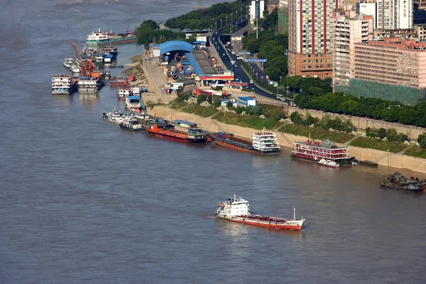 Grupp f, Yangtzefloden i chongqing — Stockfoto