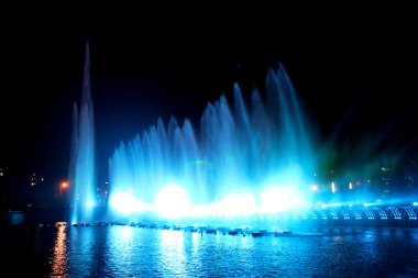 Bishan chongqing ilçe guanyin gölet sulak lazer müzik çeşme gece