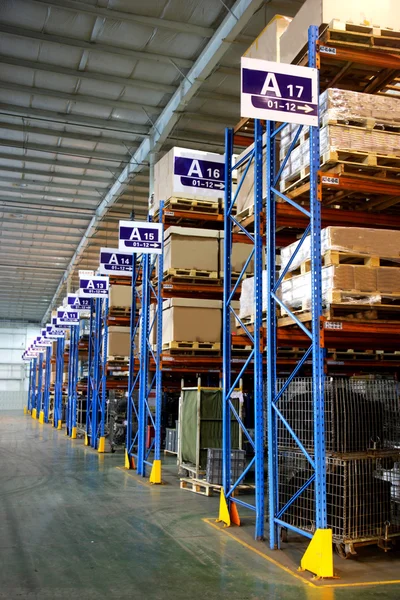 Chongqing Minsheng Logistics Auto Parts Warehouse — Stock Photo, Image