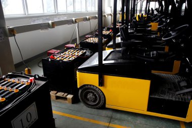 chongqing minsheng lojistik oto parçaları depo araba pil şarj Bölge