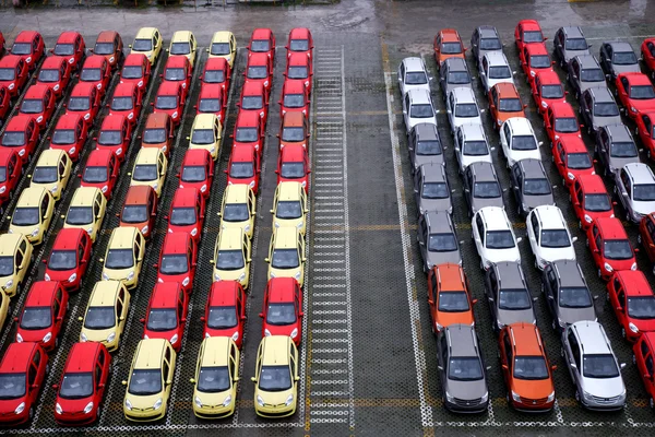 Chongqing changan empresa automobilística changan minsheng logística armazenamento campo — Fotografia de Stock