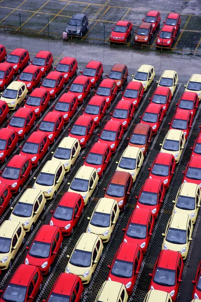 Chongqing changan empresa automobilística changan minsheng logística armazenamento campo — Fotografia de Stock