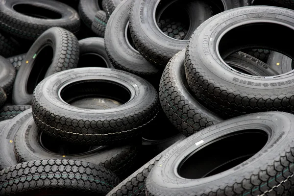 Chongqing Minsheng Logistics Auto Parts Warehouse reserves car tires — Stock Photo, Image