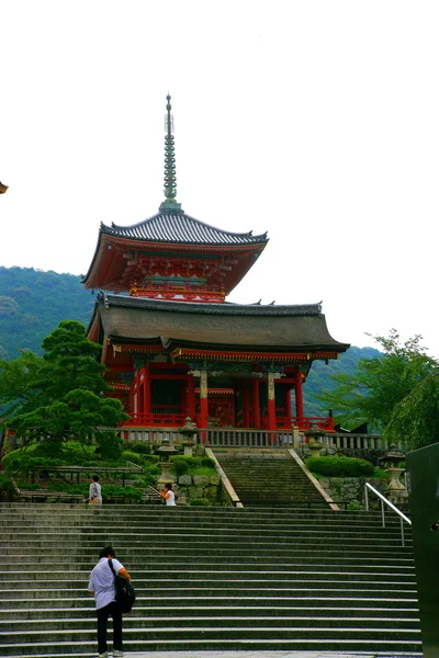 Seznam světového dědictví---Japonsko kiyomizu Trojitá věž — Stock fotografie