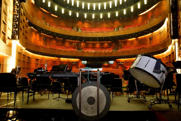 Chongqing grand theatre Şangay Filarmoni Orkestrası aletleri — Stok fotoğraf