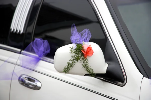 Chongqing, Bo se casó boda escaparate coches clásicos Lincoln limusina local — Foto de Stock