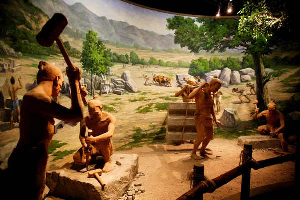 Xian Qin Terracotta Warriors and Horses Museum shows the construction of the mausoleum when the quarry restoration plastic base — Stock Photo, Image