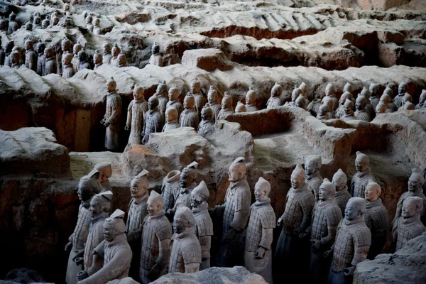 World Heritage ---- Xian Qin Terracotta Warriors Pit lineup — Stock Photo, Image