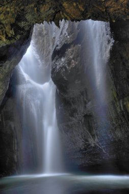 Guang'an providence Vadisi gorge eski Longtan şelale beyaz ejderha