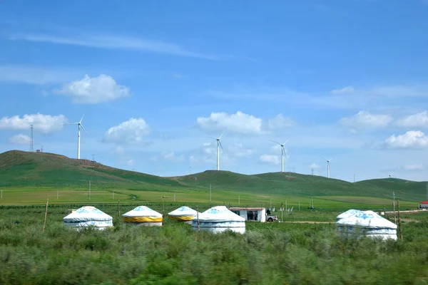 Pastizales interiores de Mongolia Keerqin en parques eólicos —  Fotos de Stock