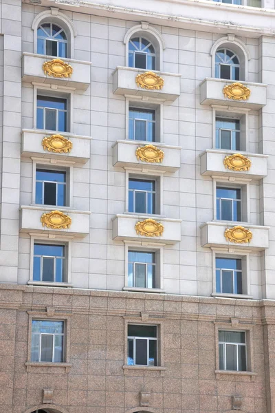 Inre Mongoliet hulunbeier aer stadsbyggnad — Stockfoto